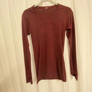 Swiftly Tech Long Sleep 2.0 - Maroon Color